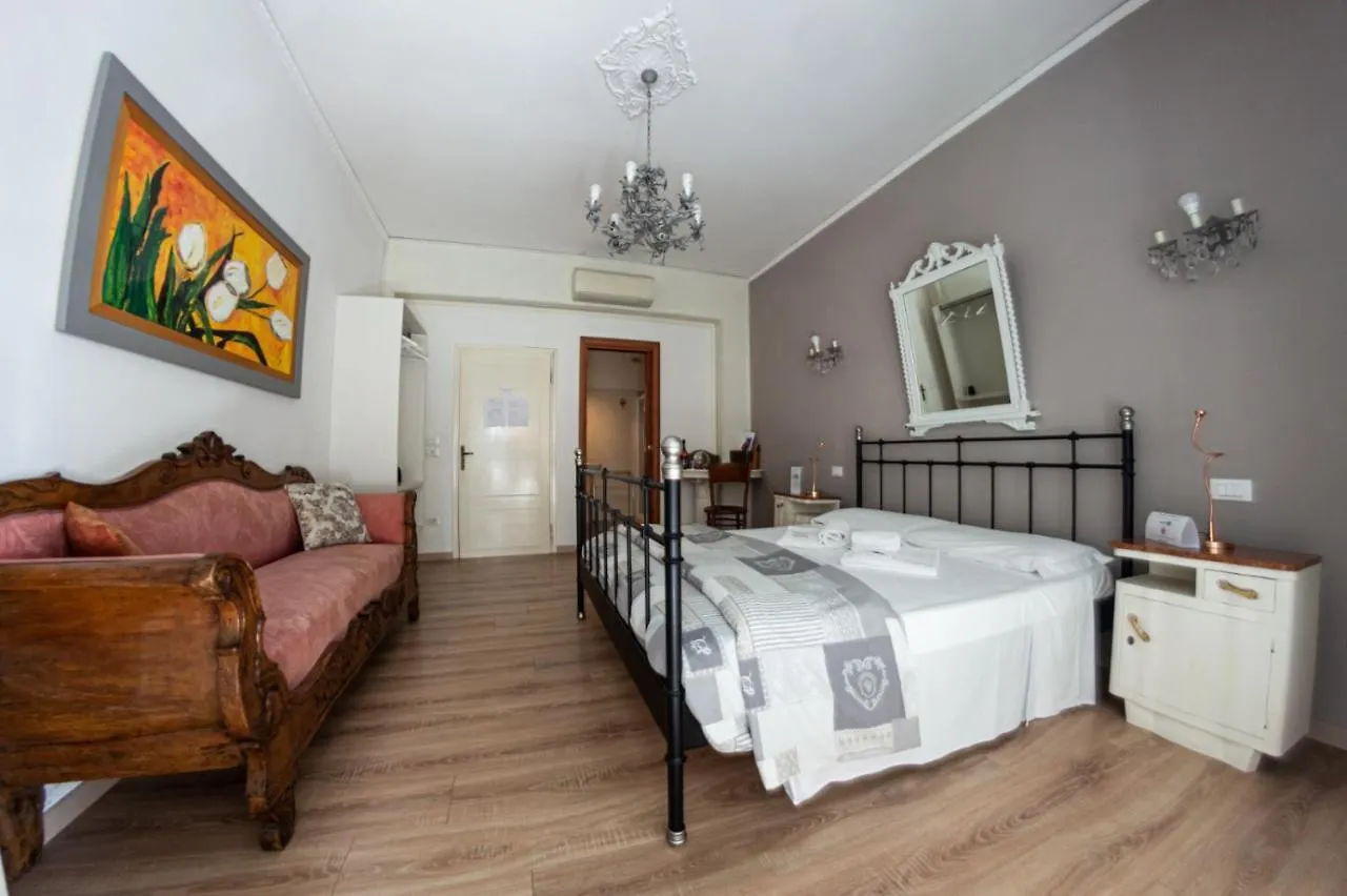 B&B Madam Treviso Italy